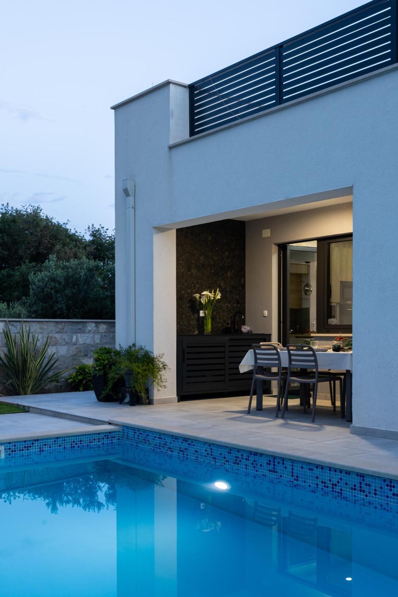 Villaer Luxury Gina *